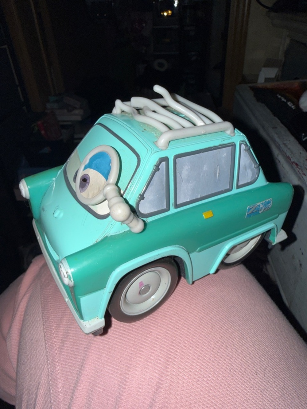 Disney Pixar Cars 2 Professor Z Shake N Go Toy!!